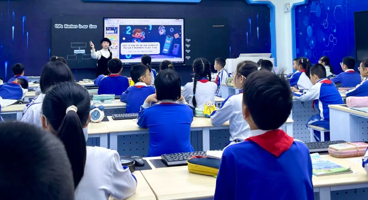 市教育局组织召开全市中小学“AI赋能教师”专项培训动员会